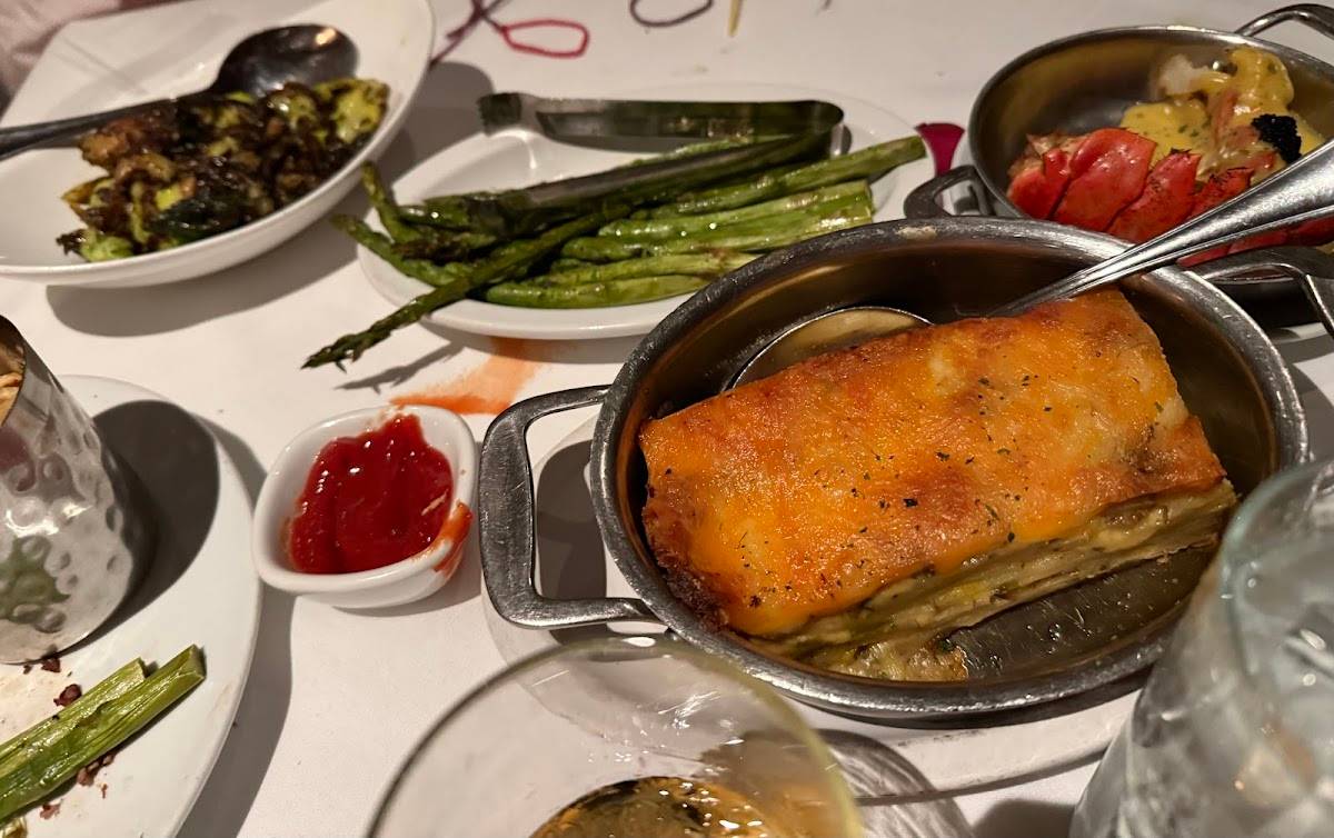 Fleming’s Prime Steakhouse & Wine Bar restaurant in Rancho Cucamonga - photo 4