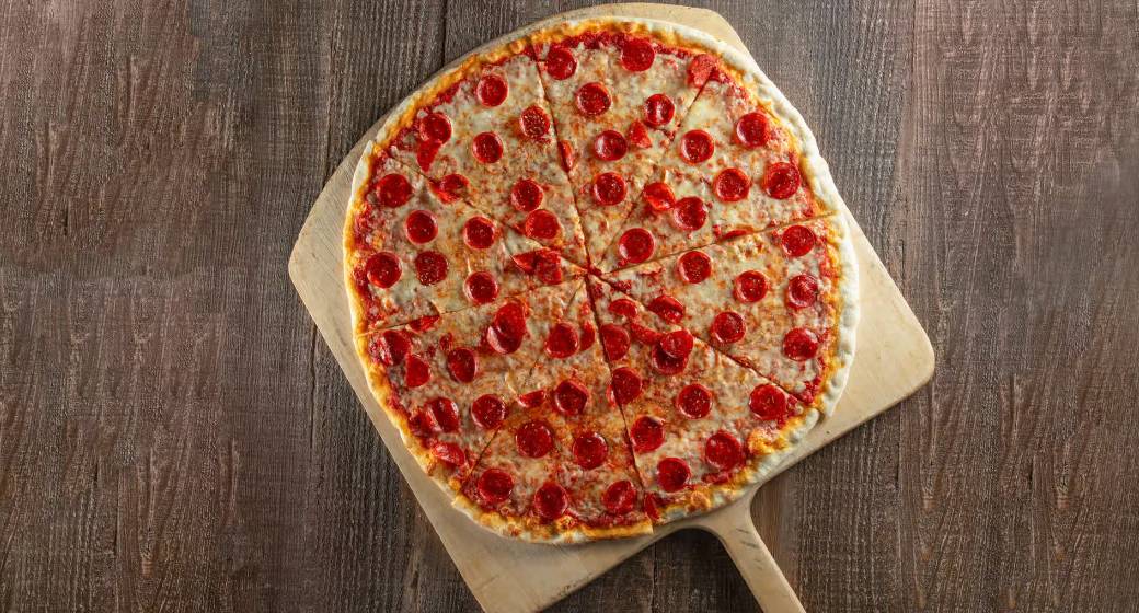 Damores Pizza MALIBU restaurant in Malibu - photo 4