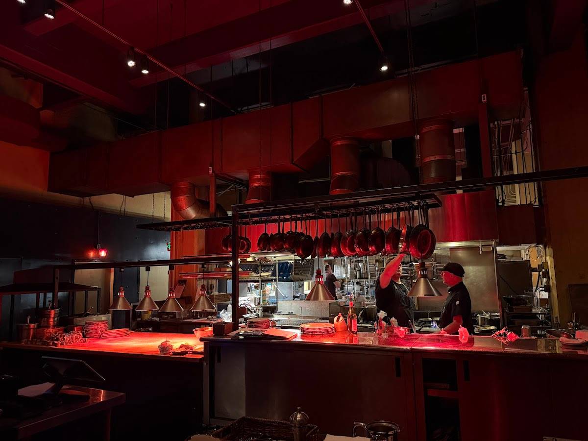 Palace Kitchen restaurant in Seattle - photo 4