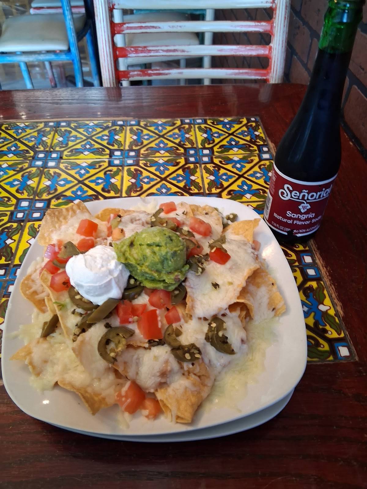 Michael's Grill & Taqueria restaurant in Salinas - photo 5