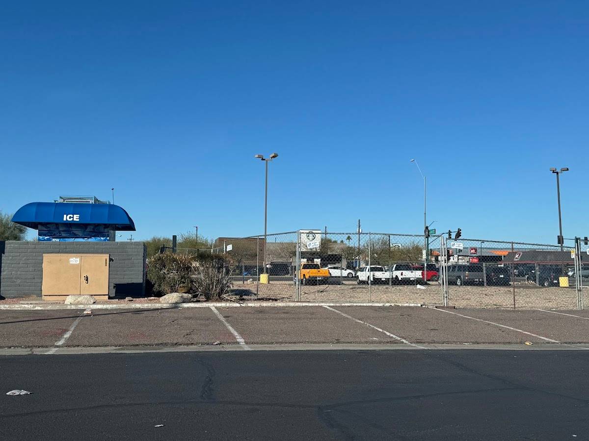 Carl’s Jr. restaurant in Phoenix - photo 5