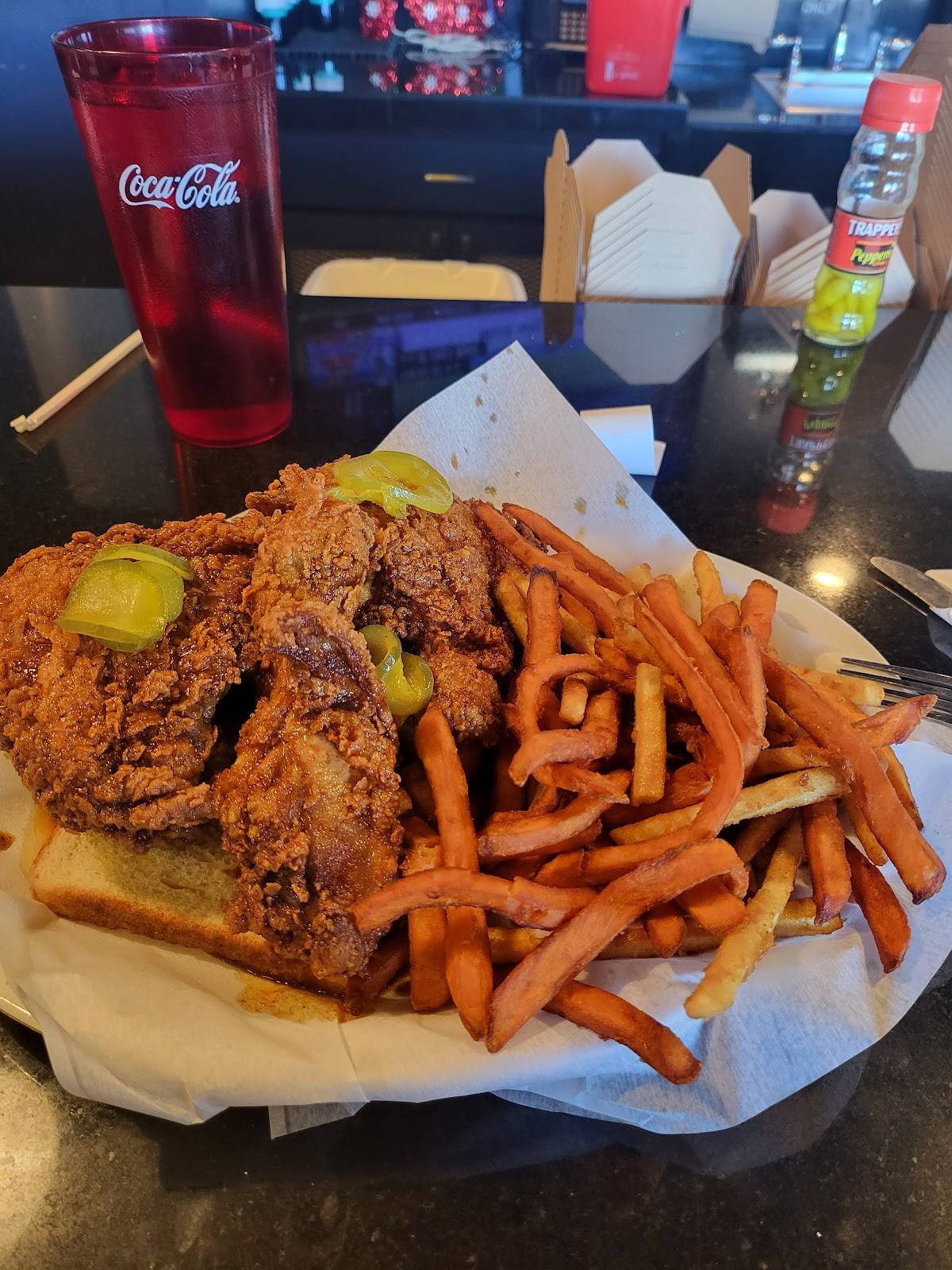 Nexus Brewery & Restaurant restaurant in Albuquerque - photo 4
