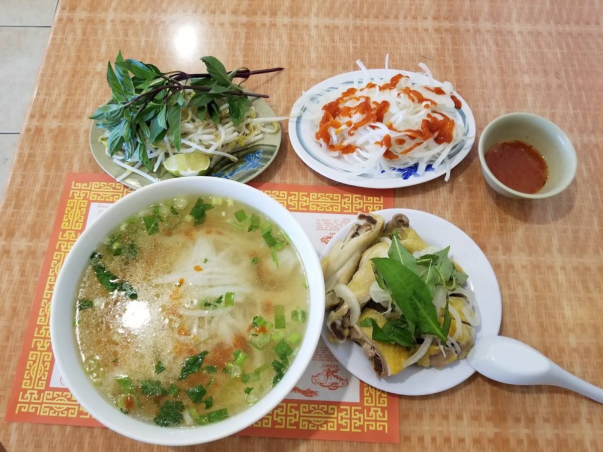 Hòa Bình Restaurant restaurant in Garden Grove - photo 2