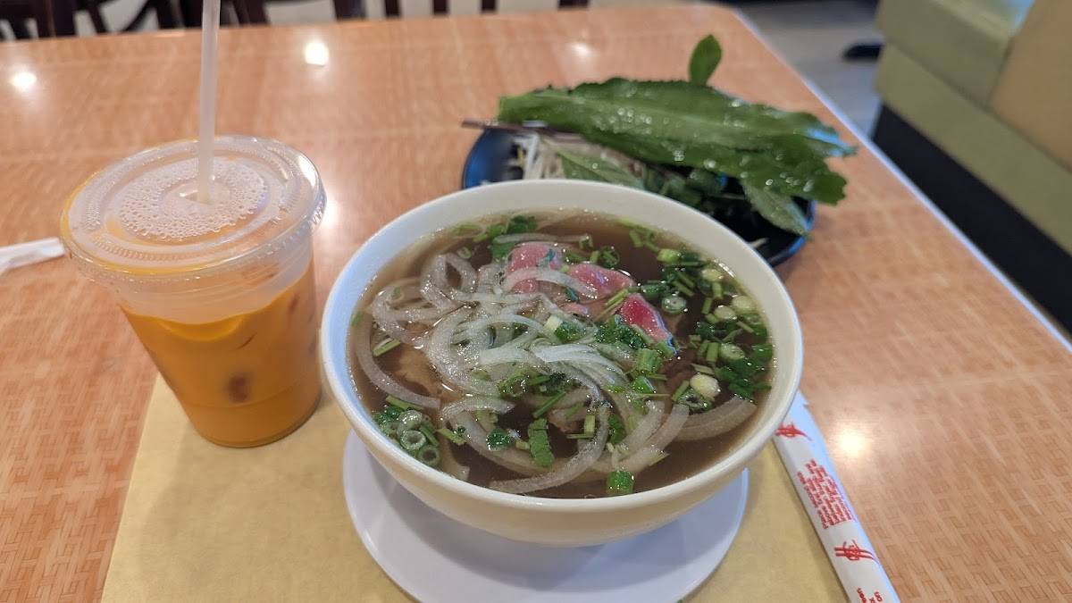 Hòa Bình Restaurant restaurant in Garden Grove - photo 3