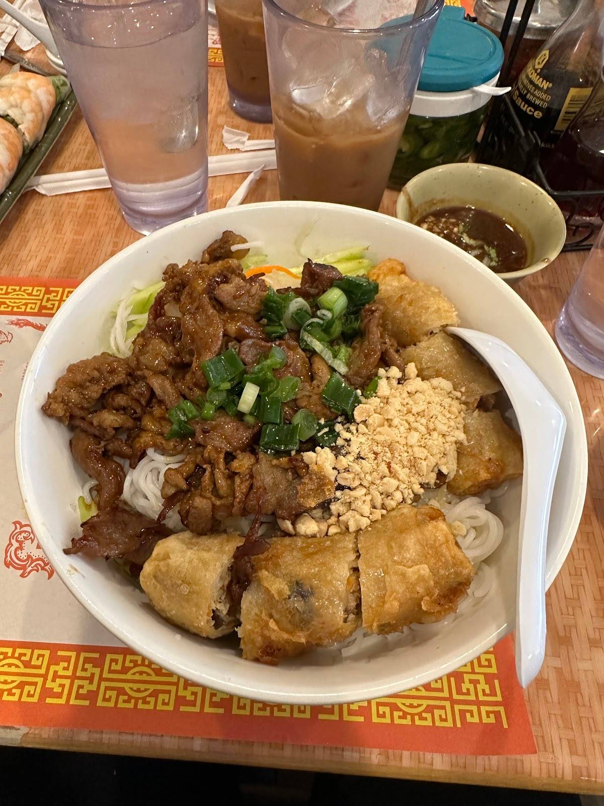 Hòa Bình Restaurant restaurant in Garden Grove - photo 4