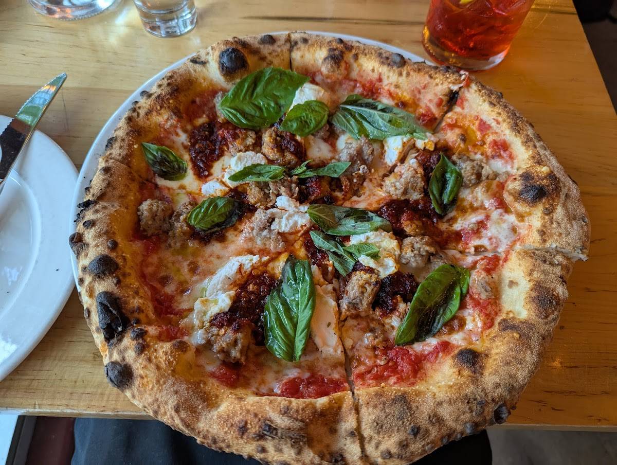 Tutta Bella Neapolitan Pizzeria - Wallingford restaurant in Seattle - photo 3