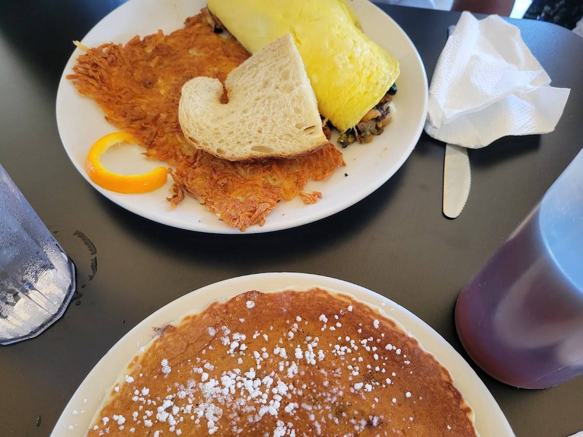 Sweet E's Café restaurant in Honolulu - photo 5