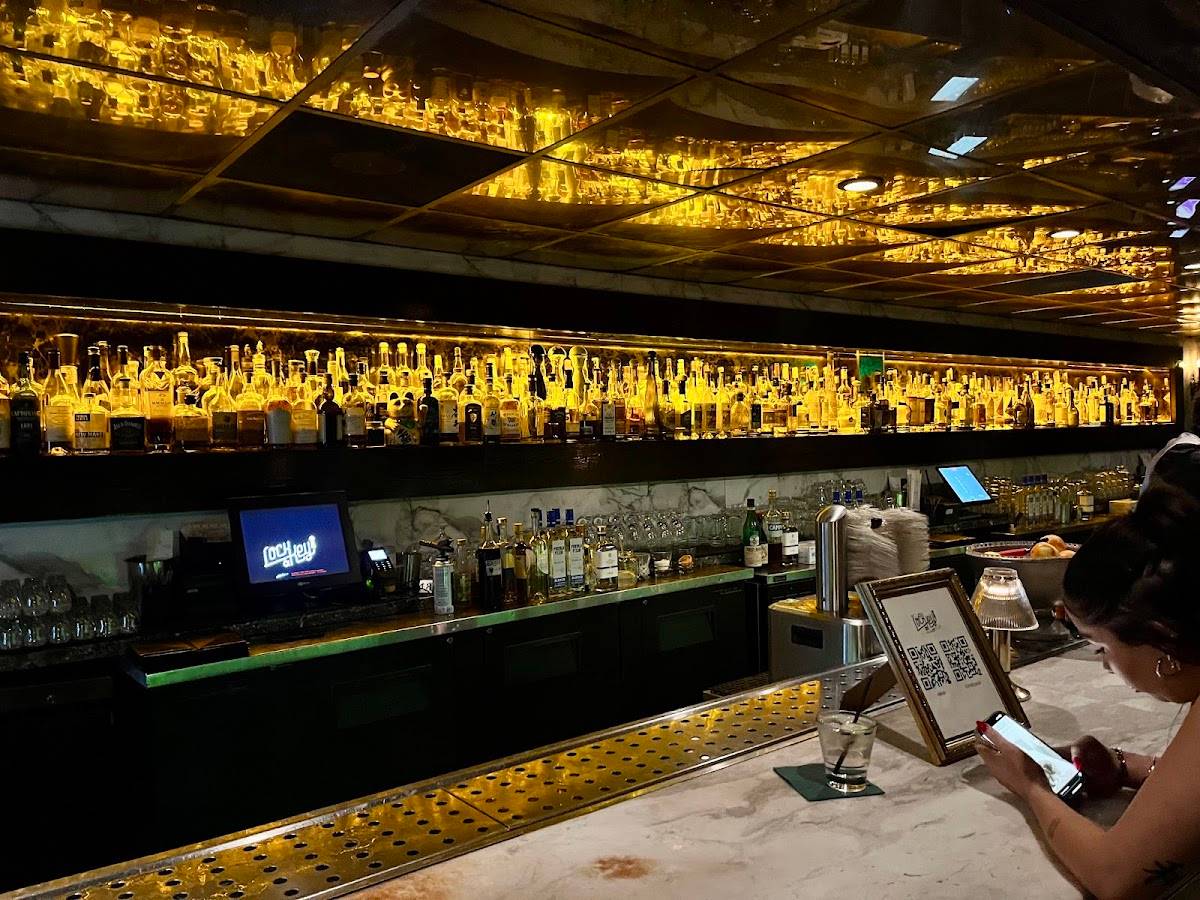 Lock & Key restaurant in Los Angeles - photo 4