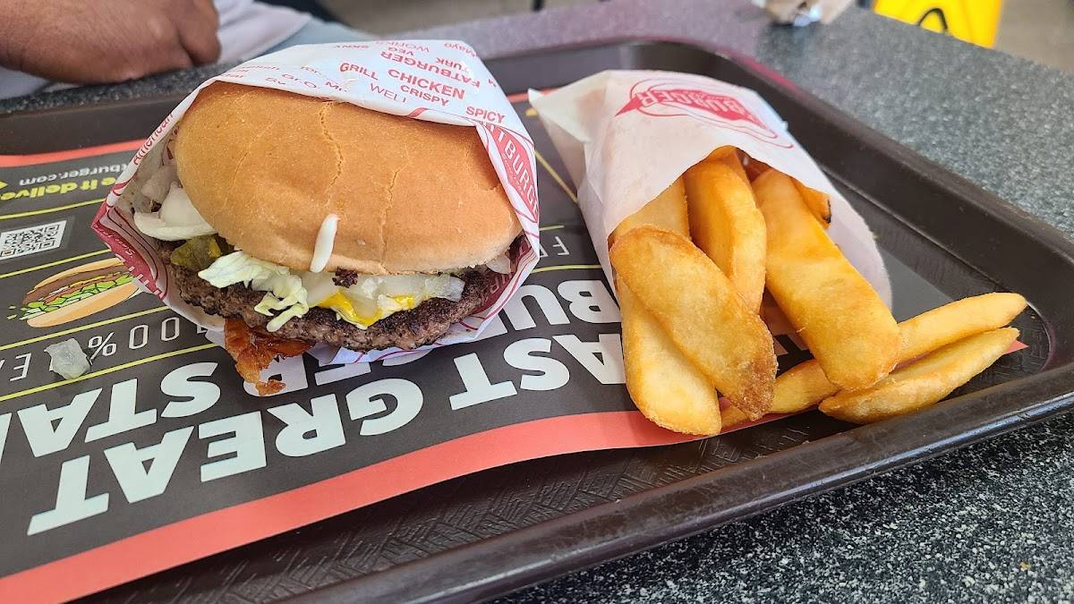 Fatburger restaurant in Marina del Rey - photo 5