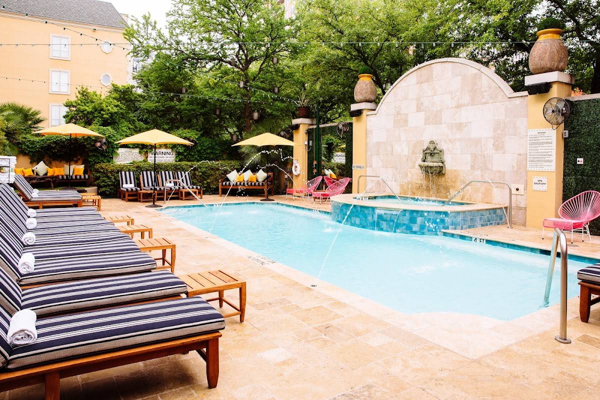 Hotel ZaZa Dallas Uptown restaurant in Dallas - photo 3
