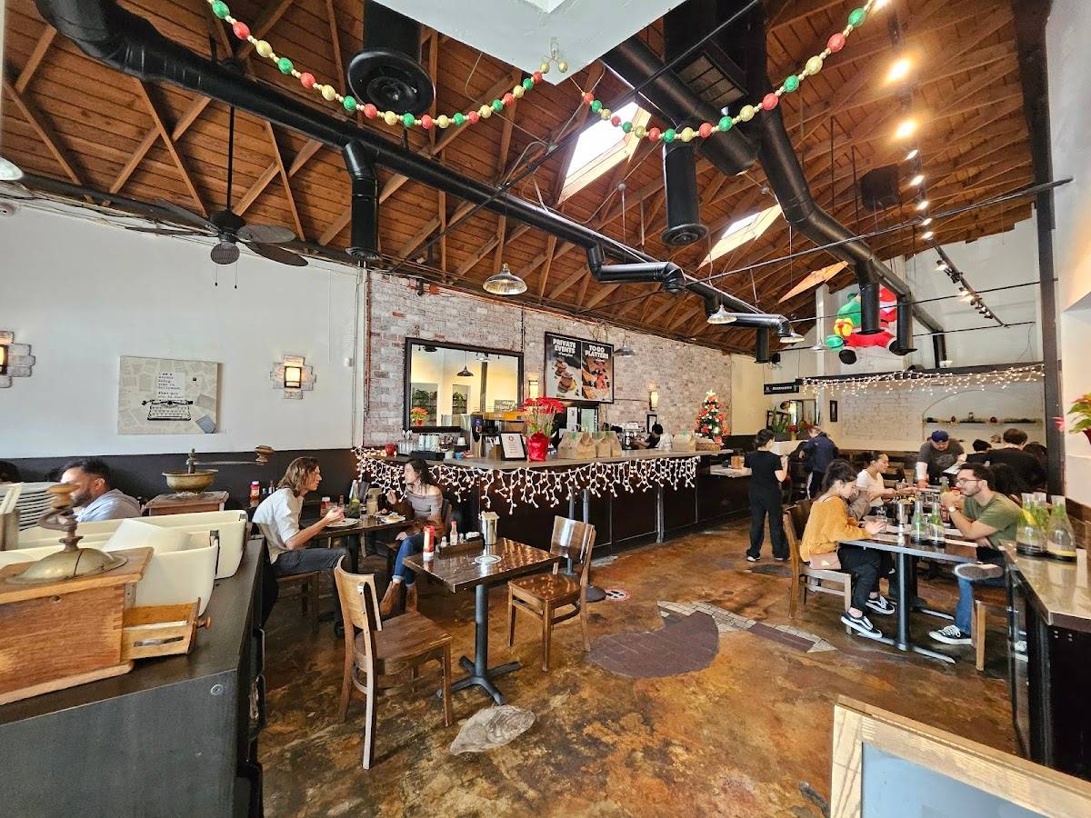 Blu Jam Cafe restaurant in Los Angeles - photo 5