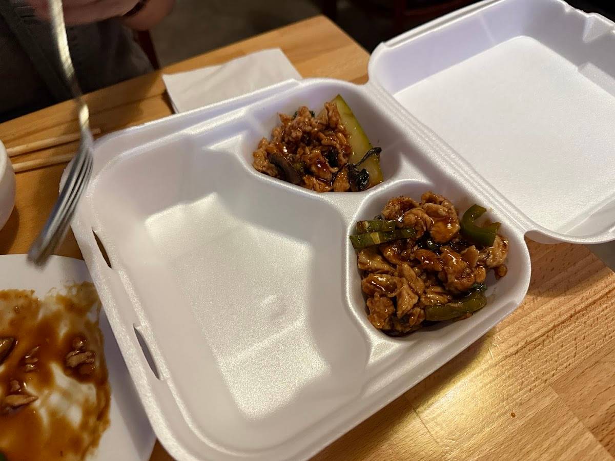 Amy's China Cuisine restaurant in Cedar Park - photo 4