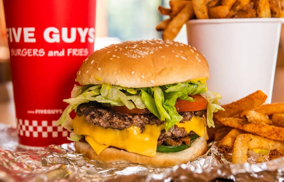 Five Guys restaurant in New Orleans - photo 3