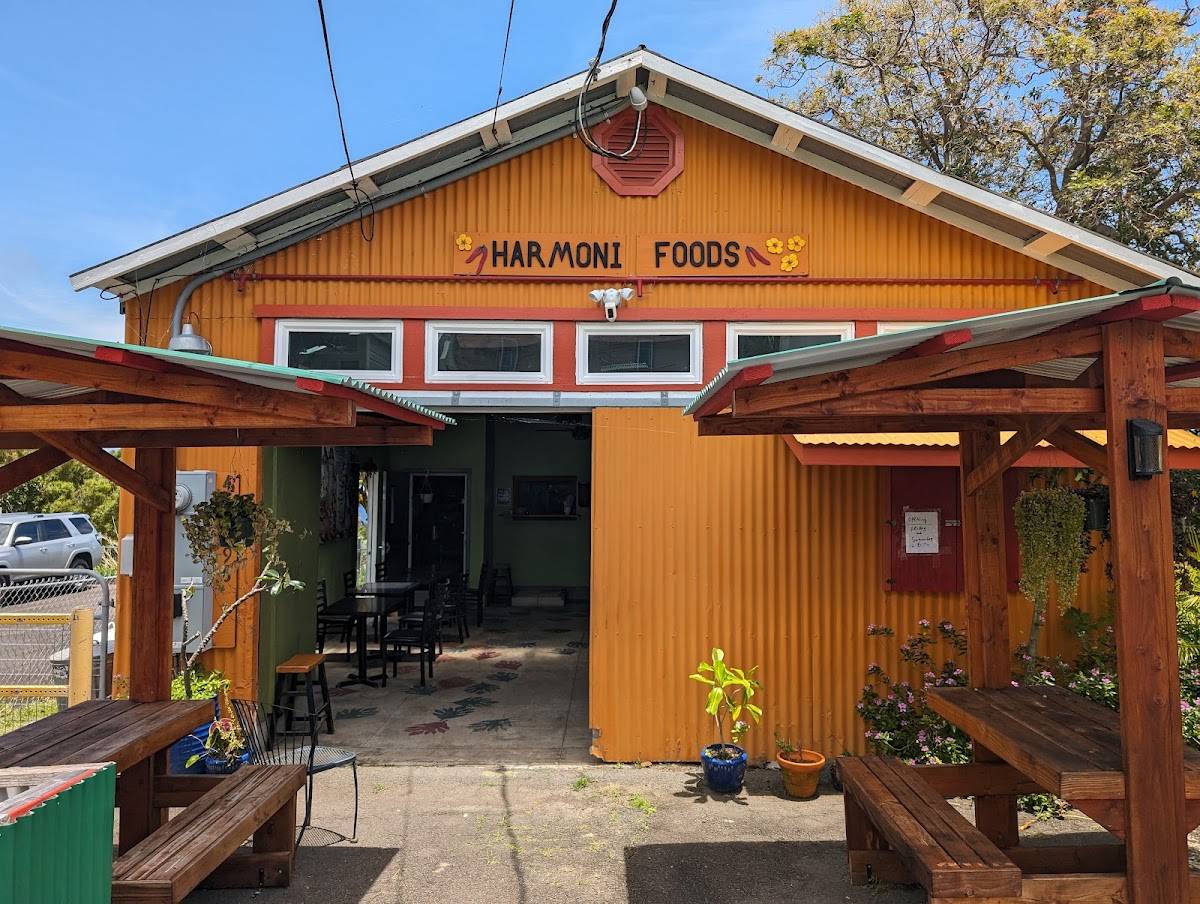 Harmoni Foods restaurant in Honokaa - photo 4