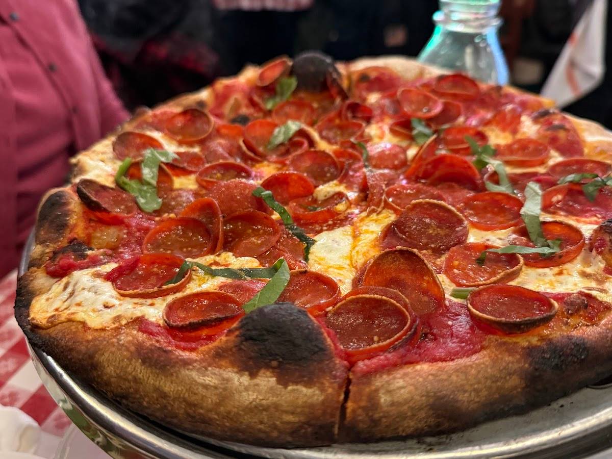 Lombardi's restaurant in New York - photo 3