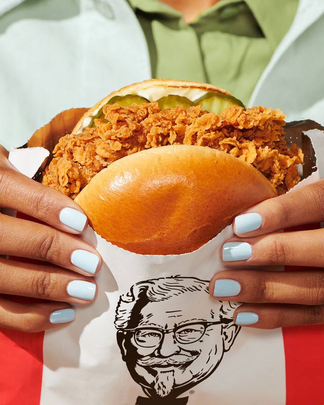 KFC restaurant in San Gabriel - photo 2
