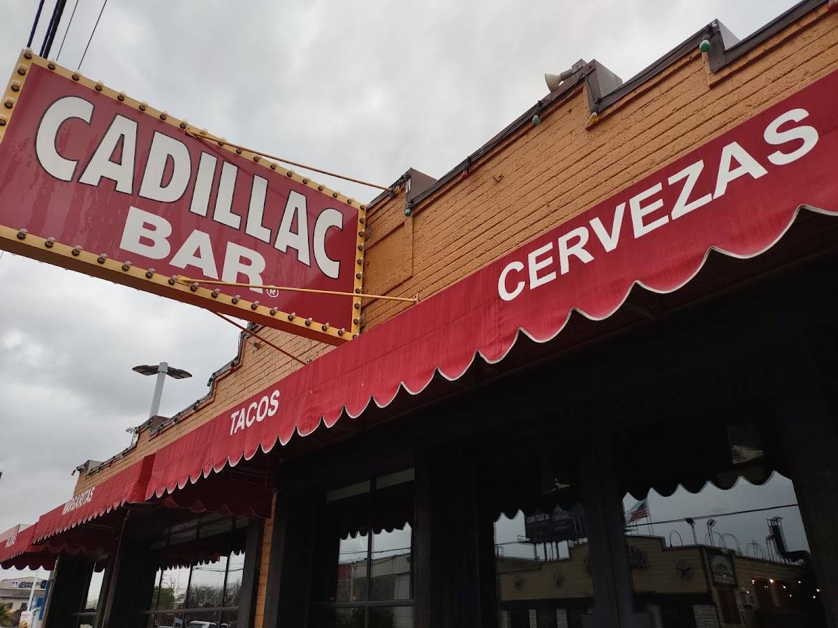 Cadillac Bar restaurant in Houston - photo 3
