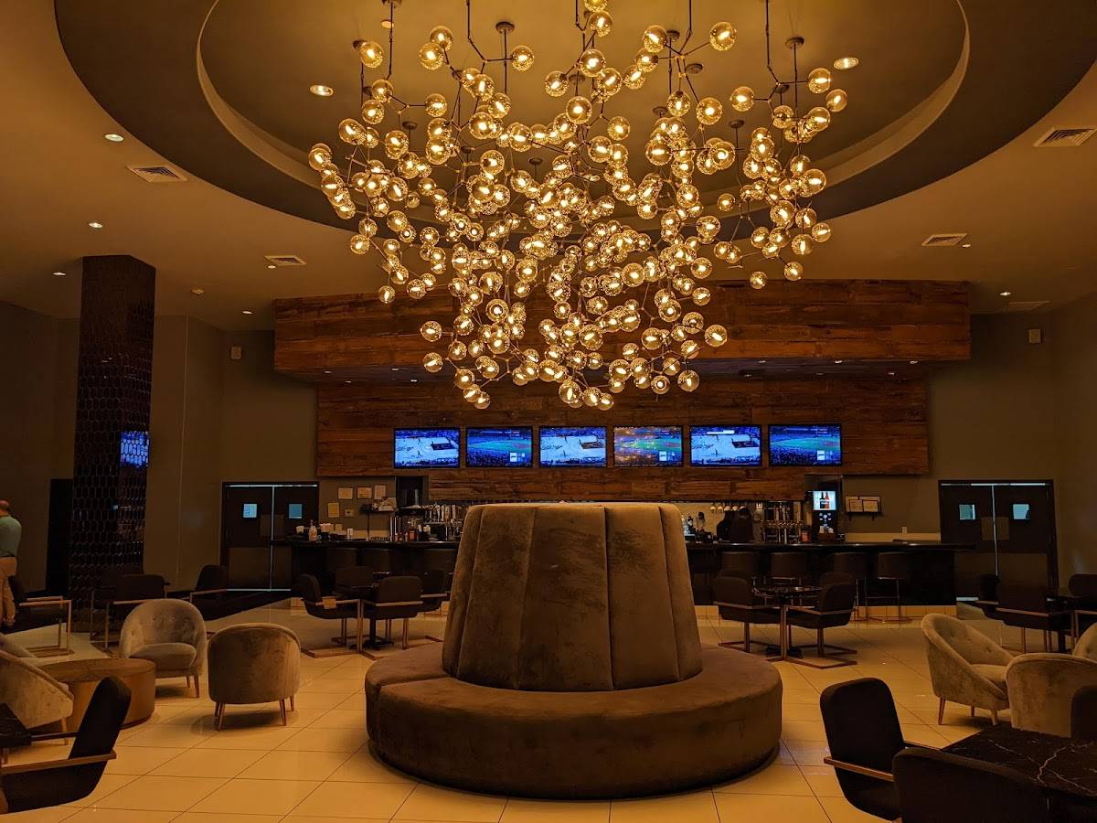 Star Cinema Grill restaurant in Missouri City - photo 5