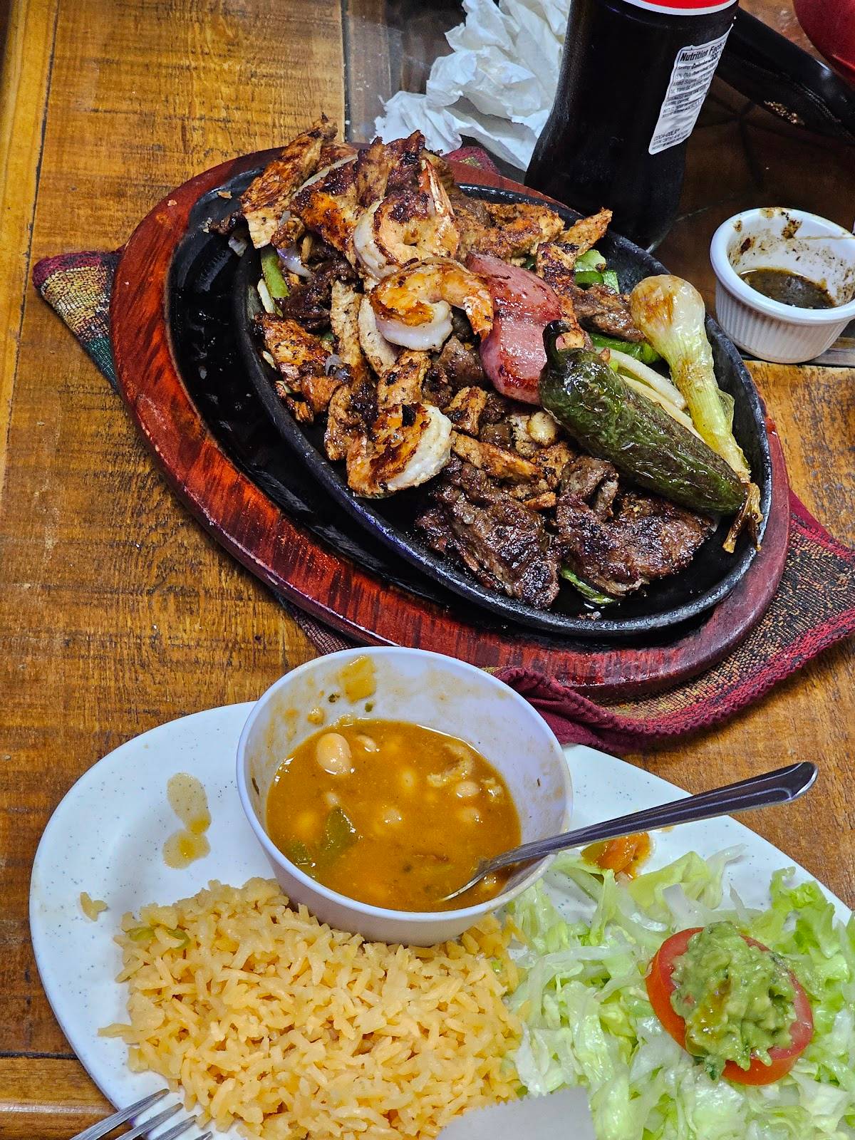 El Gallo De Oro restaurant in Houston - photo 5