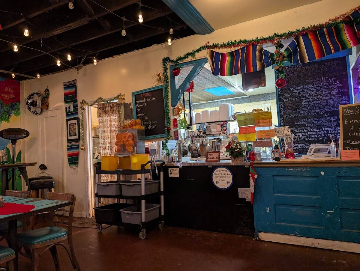 Juanita's Cafe y Neveria restaurant in Dayton - photo 4