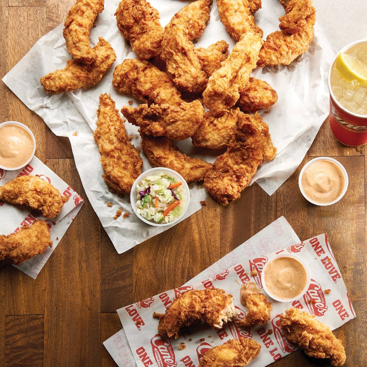 Raising Cane's Chicken Fingers restaurant in Reno - photo 2