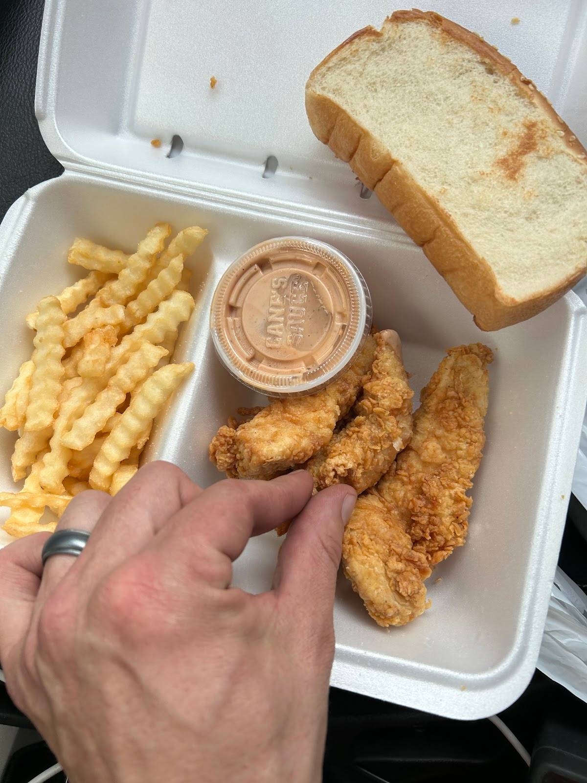 Raising Cane's Chicken Fingers restaurant in Reno - photo 4