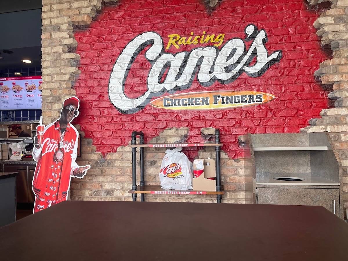 Raising Cane's Chicken Fingers restaurant in Reno - photo 5