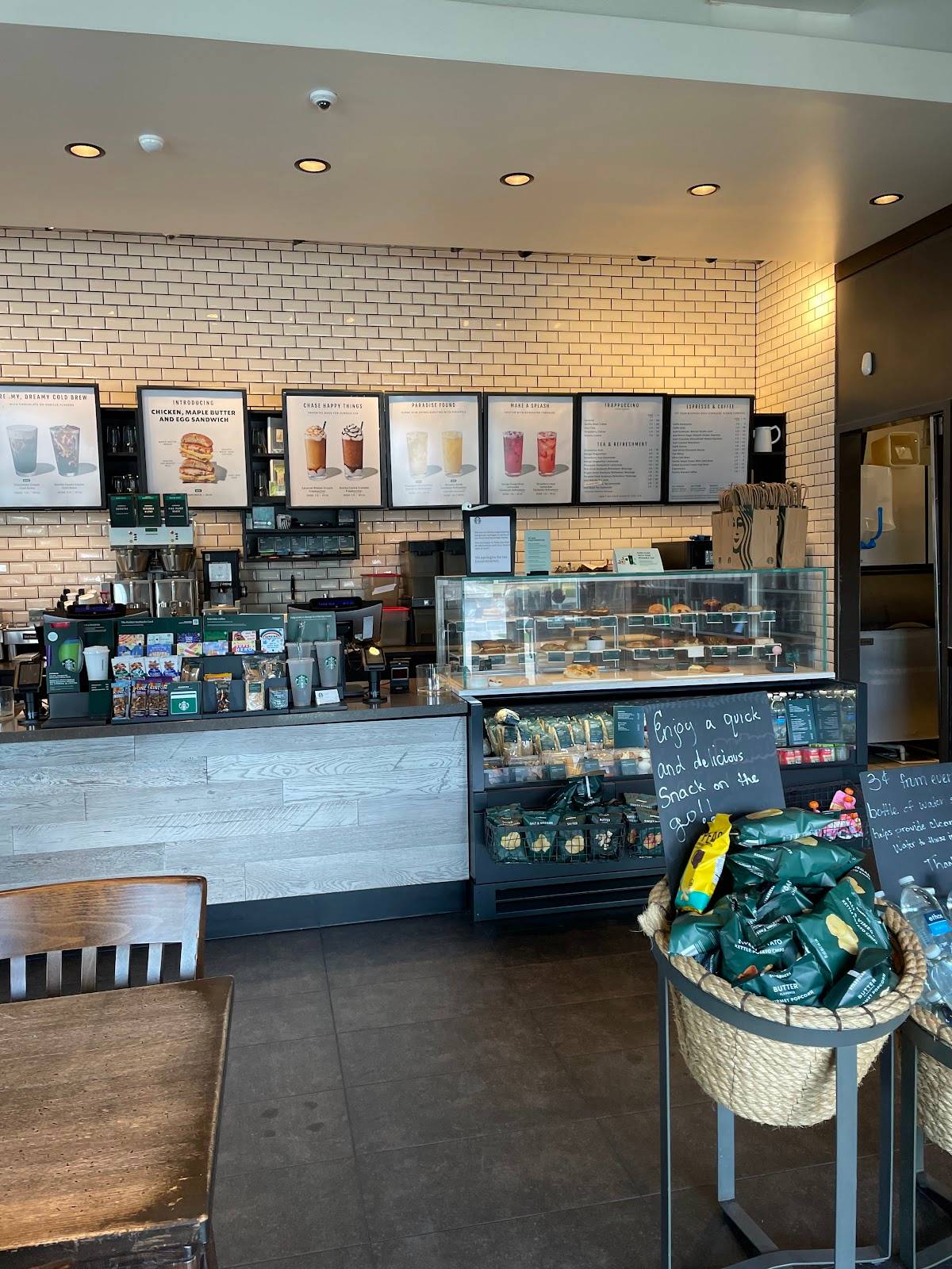 Starbucks Coffee Company restaurant in Humble - photo 3