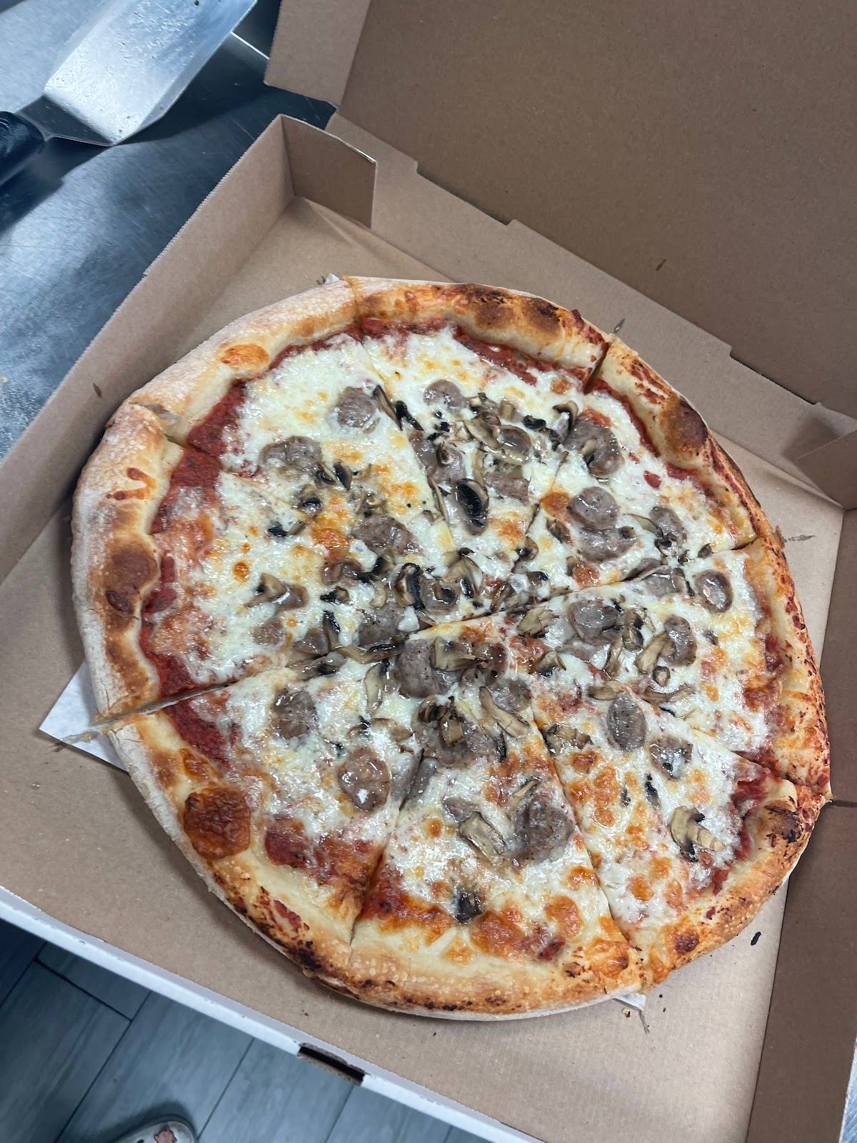 Redland's Pizzeria restaurant in Homestead - photo 3