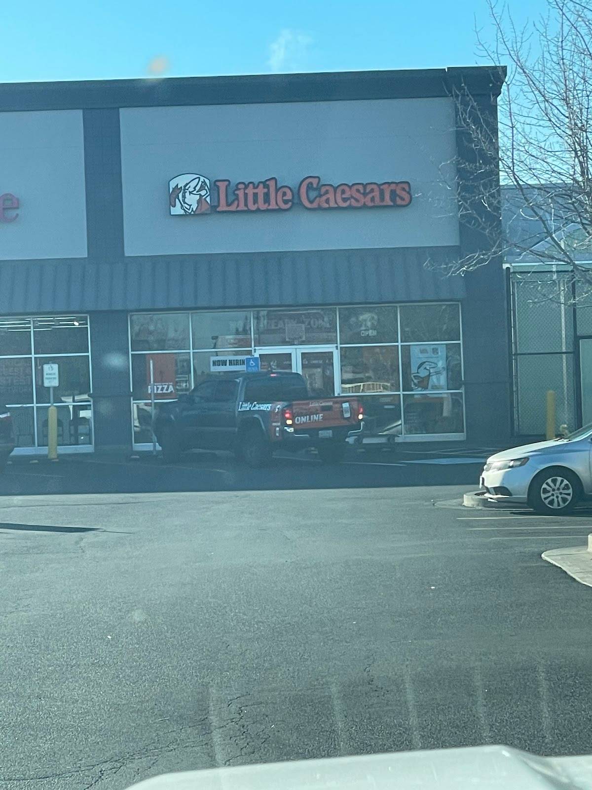 Little Caesars Pizza restaurant in Redmond - photo 4