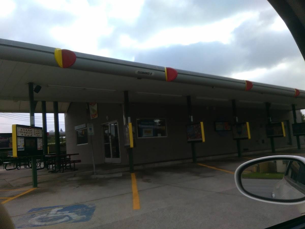 Sonic Drive-In restaurant in Highlands - photo 2