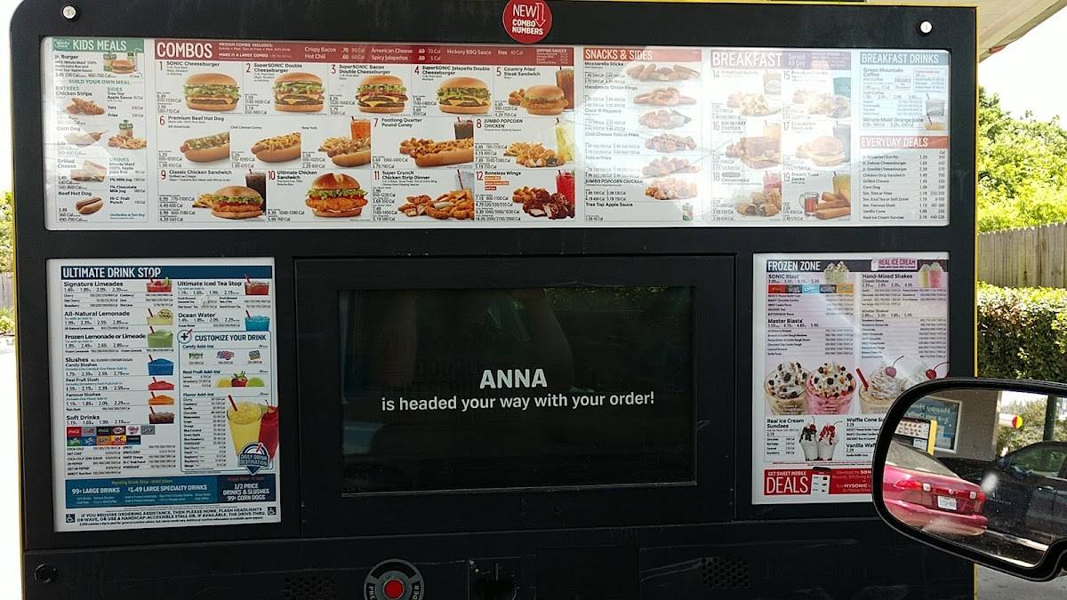 Sonic Drive-In restaurant in Highlands - photo 3