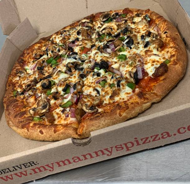 Manny's Pizza Wings & Pasta restaurant in Houston - photo 2