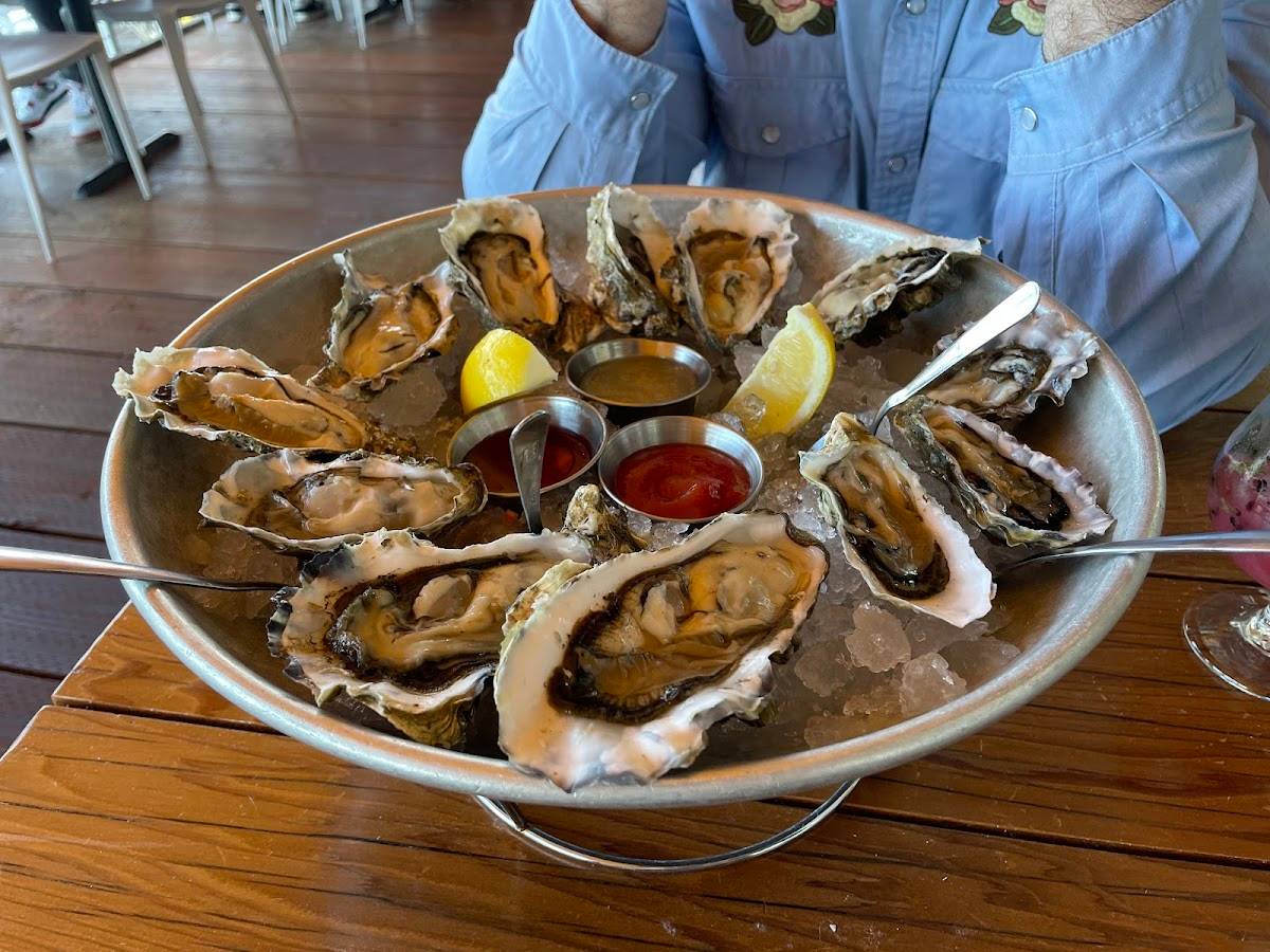 Mission Rock Resort restaurant in San Francisco - photo 4