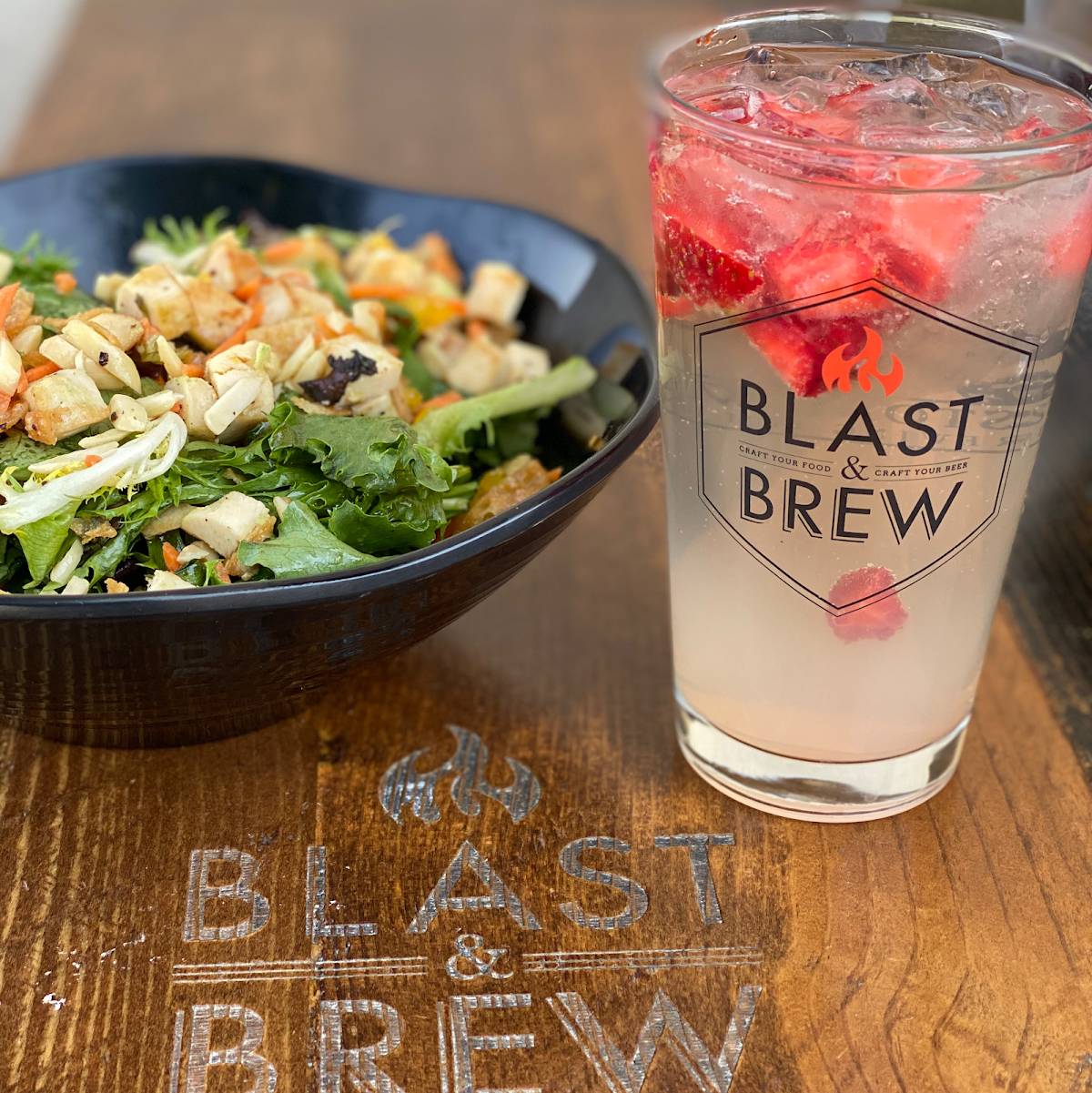 Blast & Brew restaurant in Clovis - photo 2