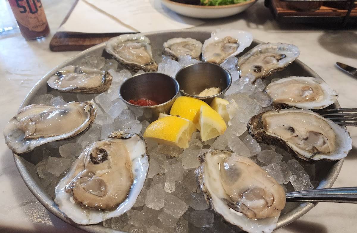 The Southern Steak & Oyster restaurant in Nashville - photo 4