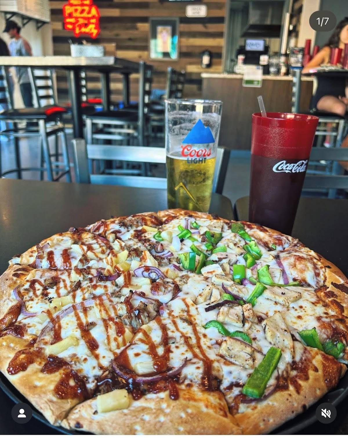 Rick's Pizza, Beer, & More restaurant in Reno - photo 4