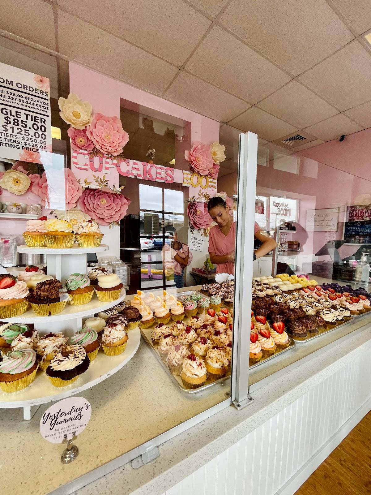 CUPCAKES, BOOM!
