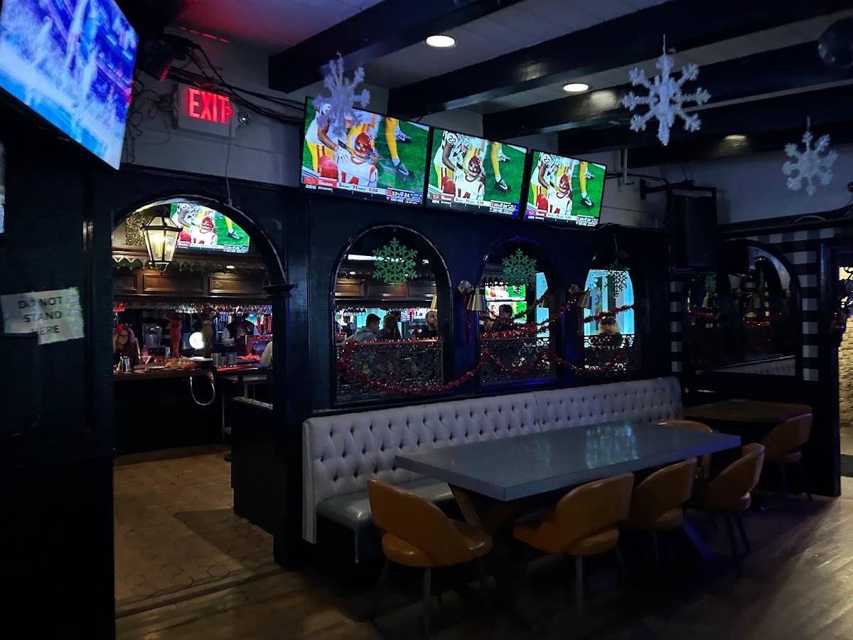 Busby's West restaurant in Santa Monica - photo 4