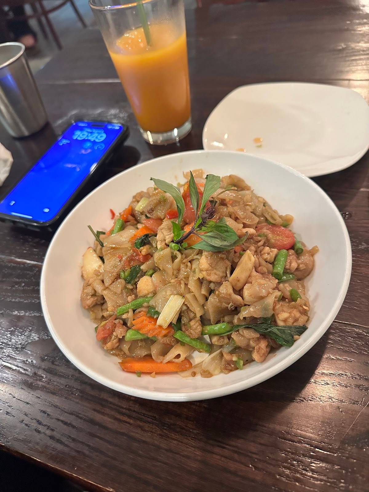 Ayara Thai restaurant in Los Angeles - photo 3