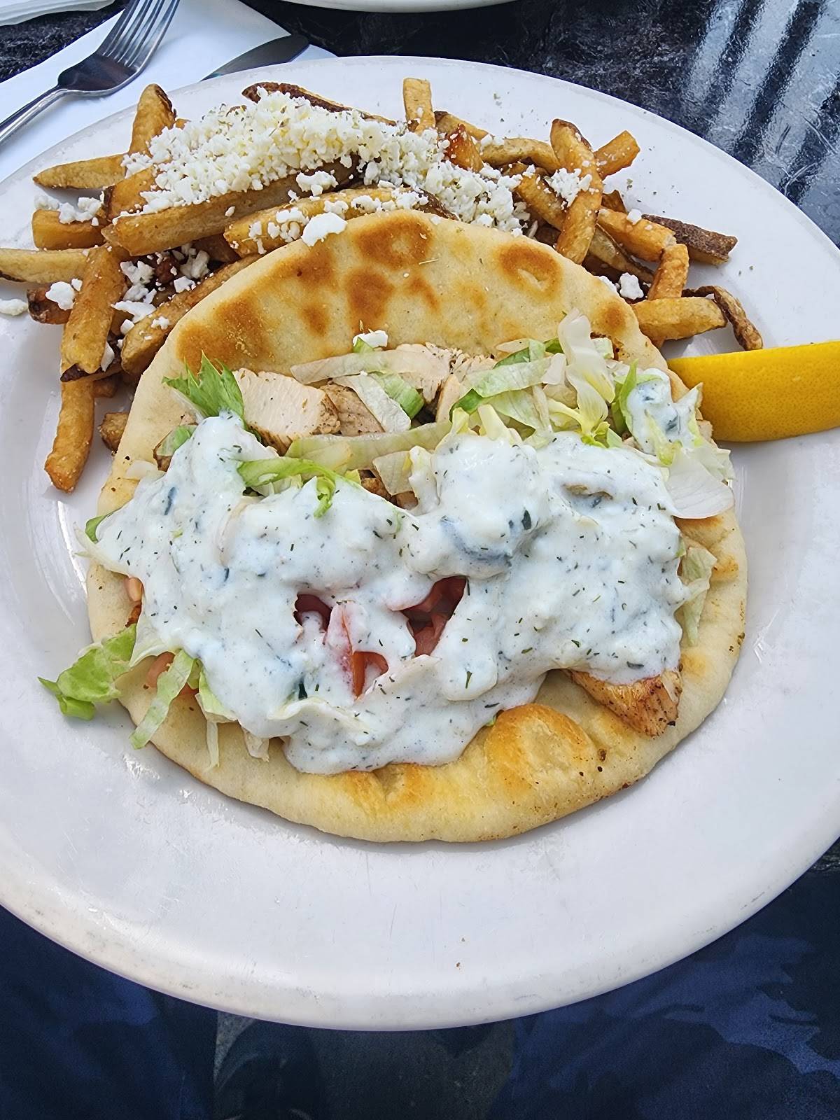 Christos On Alki restaurant in Seattle - photo 4