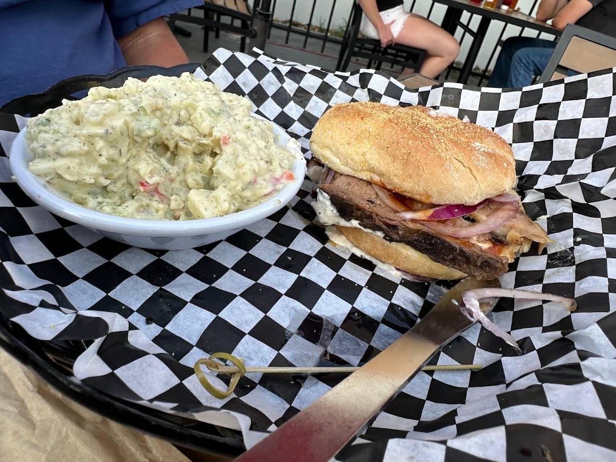The Dunedin Smokehouse restaurant in Dunedin - photo 4