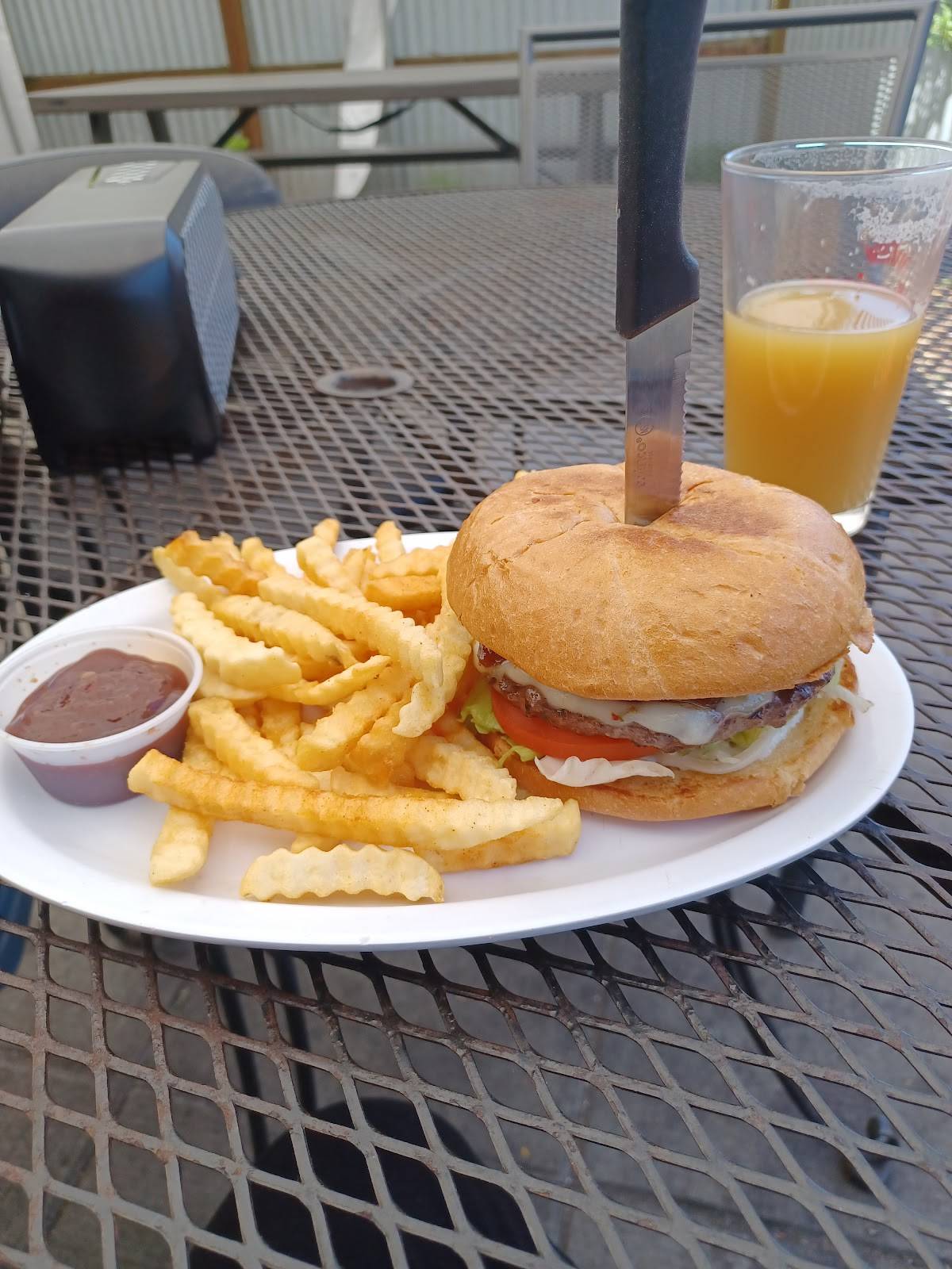 Boxcar Ale House restaurant in Seattle - photo 5
