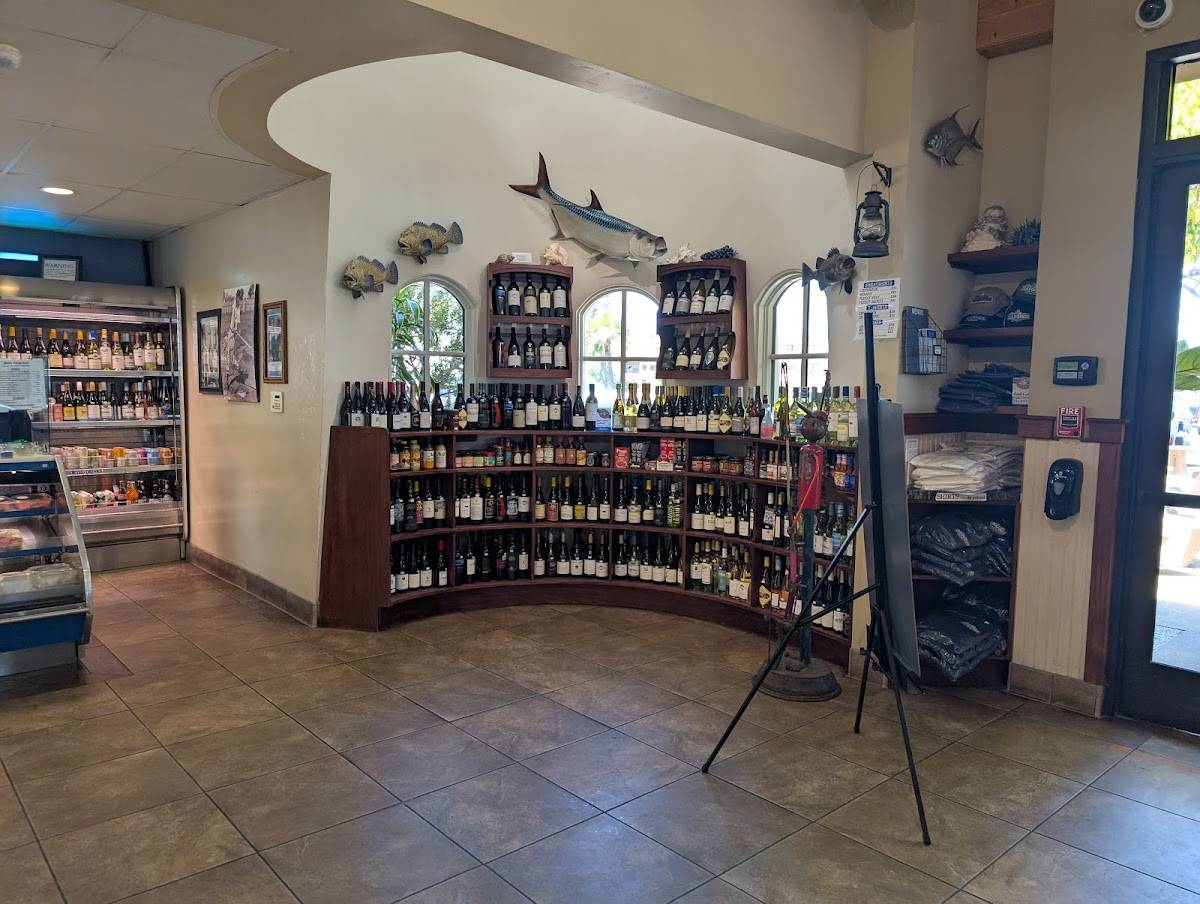 Point Loma Seafoods restaurant in San Diego - photo 2