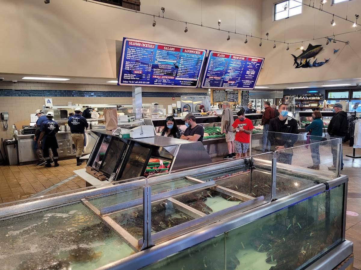 Point Loma Seafoods restaurant in San Diego - photo 3