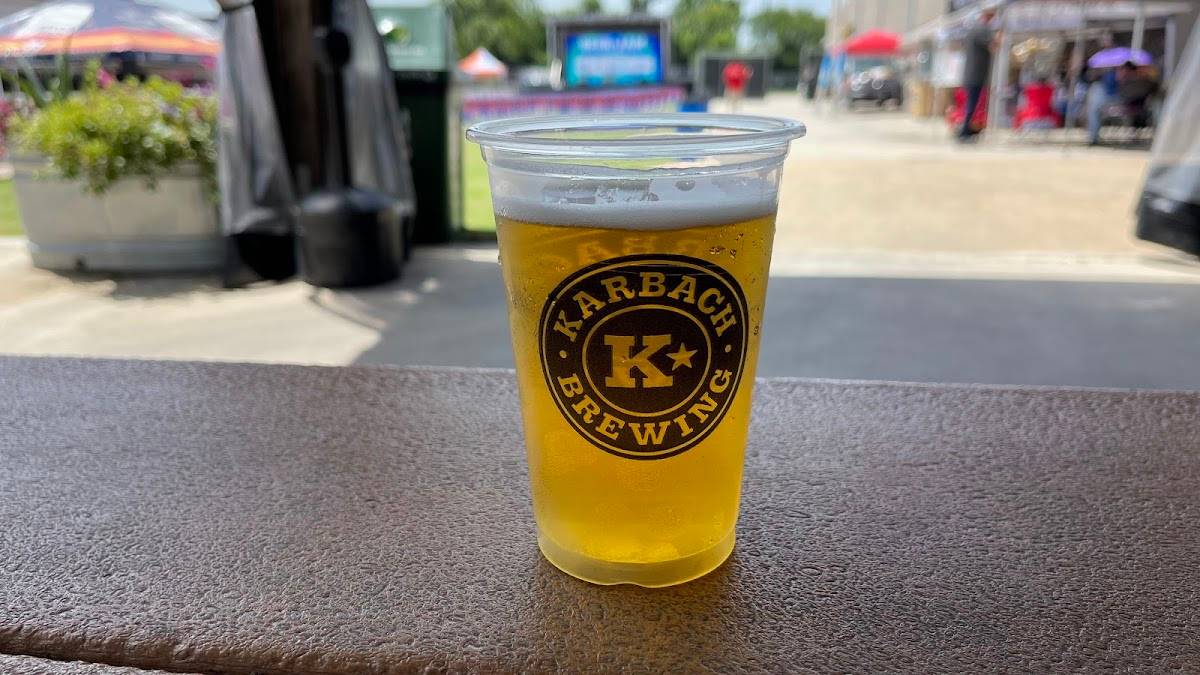 Karbach Brewing Co. restaurant in Houston - photo 4
