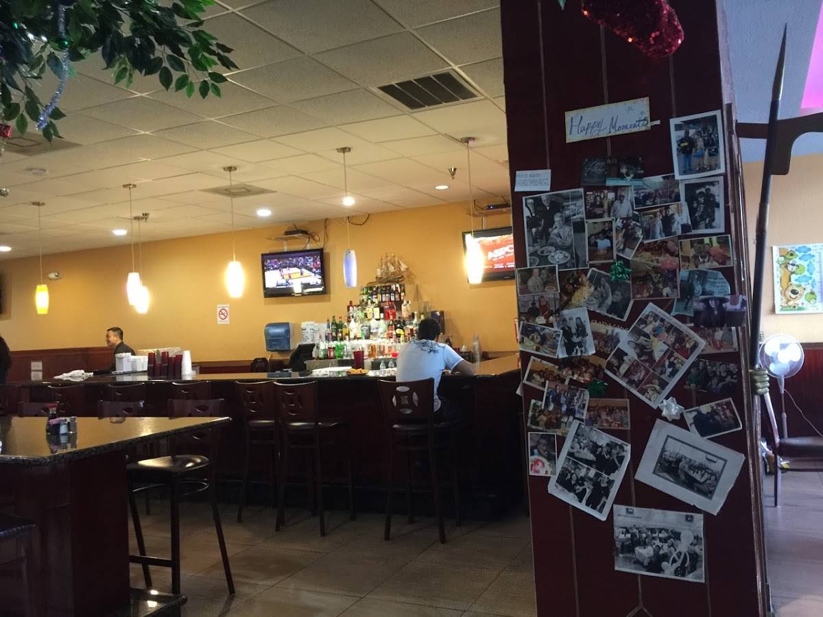 Hot Wok Buffet & Lounge