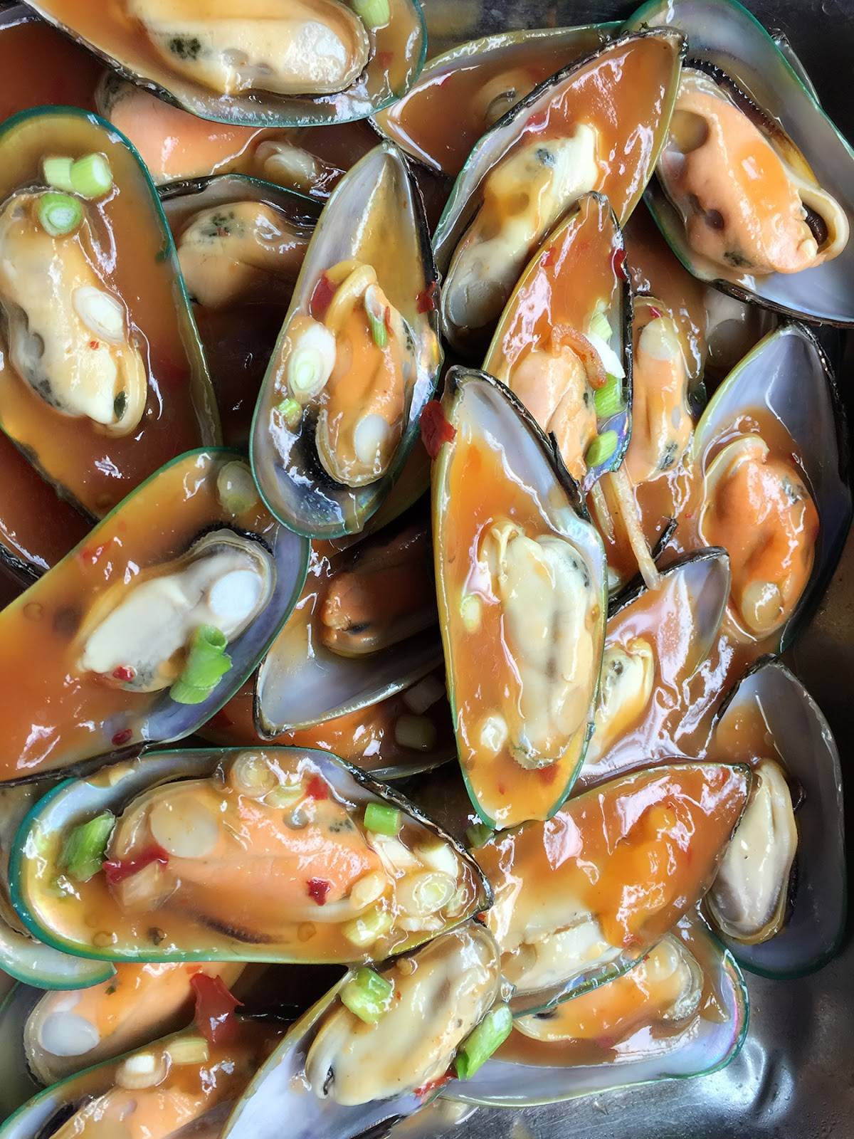 Hot Wok Buffet & Lounge restaurant in Chalmette - photo 2