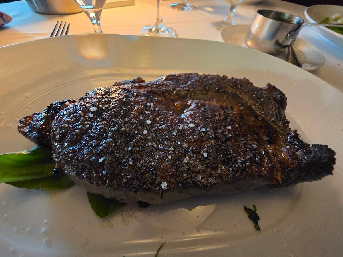 Eiffel Tower Restaurant restaurant in Las Vegas - photo 3
