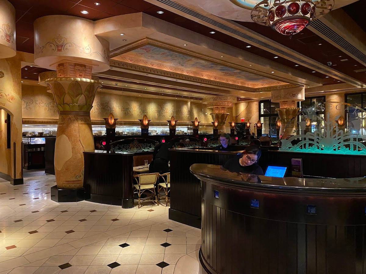 The Cheesecake Factory restaurant in Las Vegas - photo 5